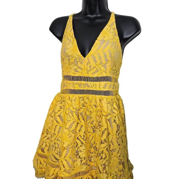 Lovers + Friends Moon Dance Lace Yellow Mini Dress Size Small - Picture 3 of 9